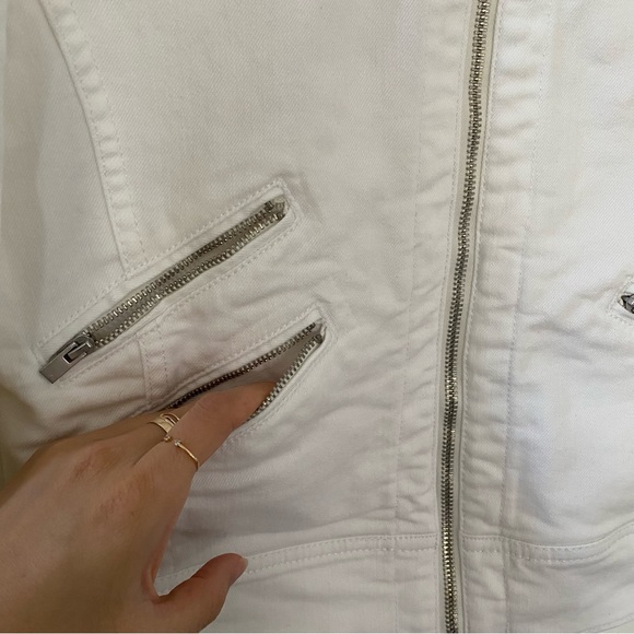 Banana Republic White Denim Jacket - Picture 4 of 8